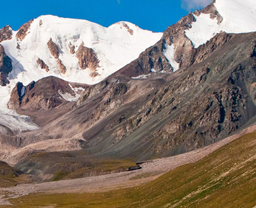 Active adventure tour in Altai tavan bogd mountains
