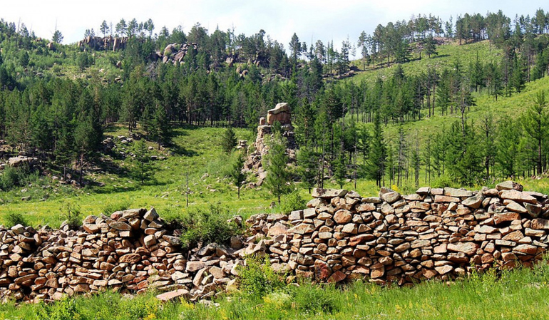 Uglugch Wall